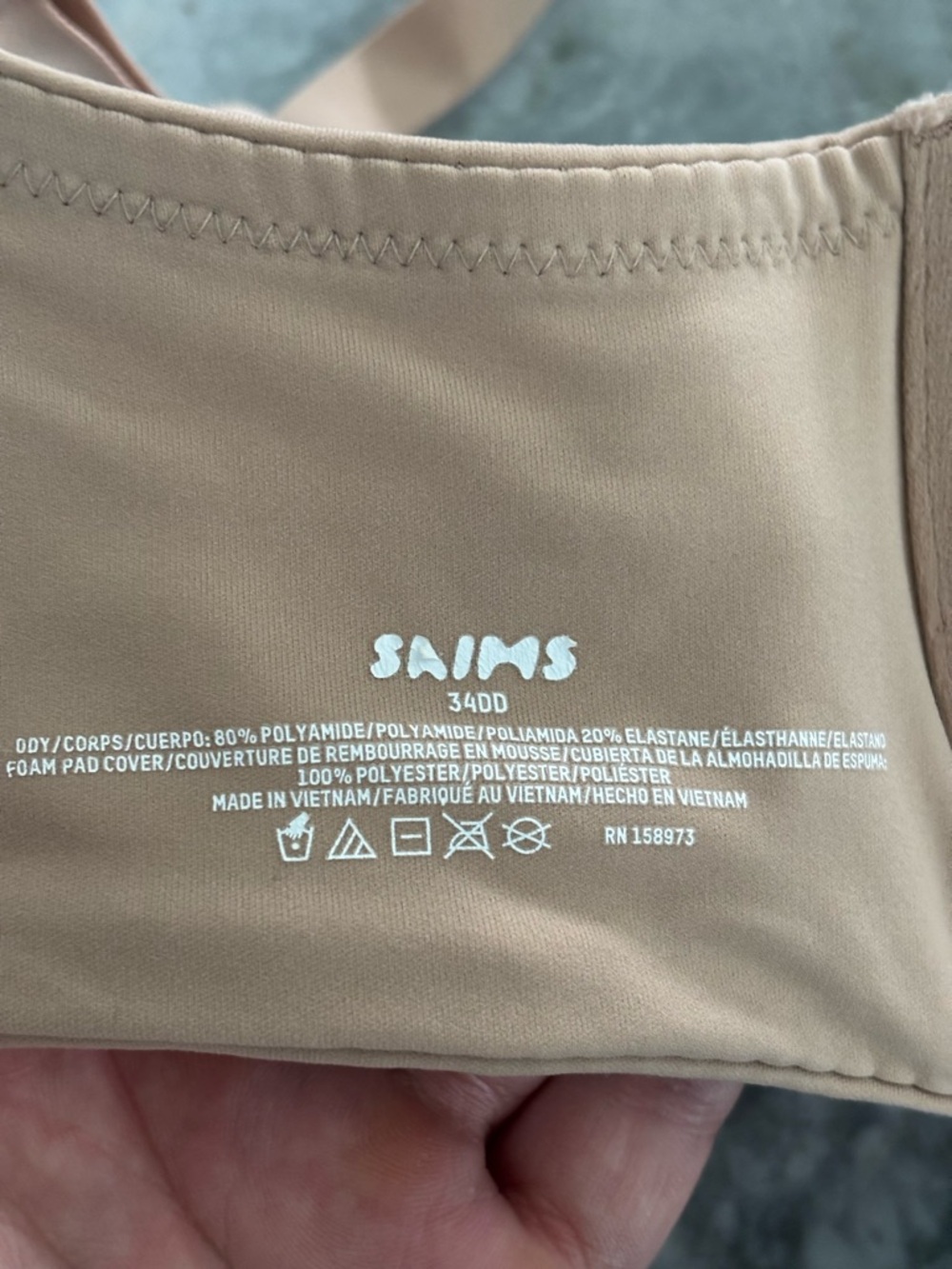 SKIMS Fits Everybody T-Shirt Bra - Picture 4 of 4